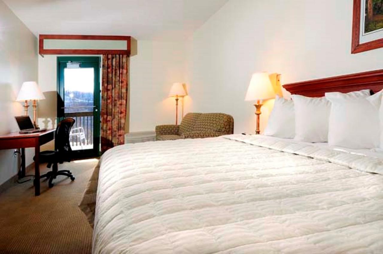 Chief Logan Lodge Hotel & Conference 객실 사진