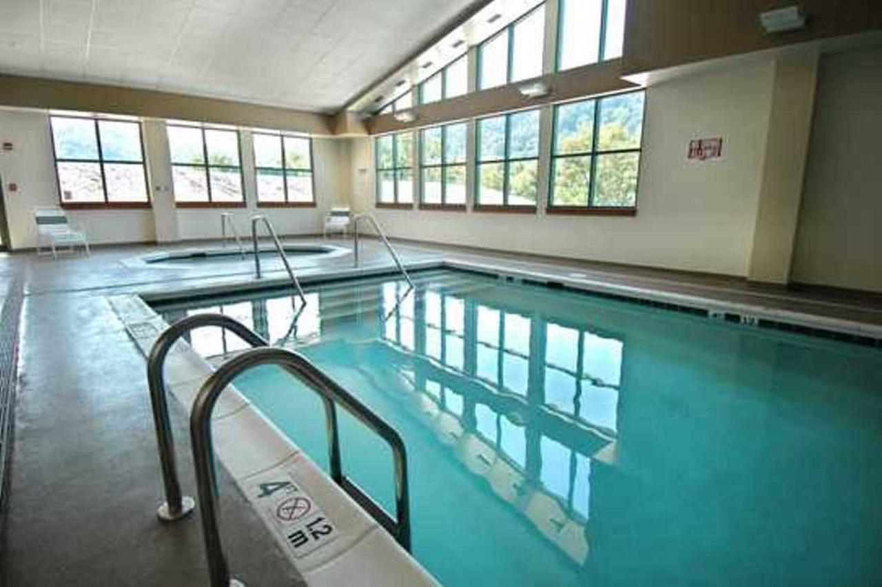 Chief Logan Lodge Hotel & Conference 외부 사진