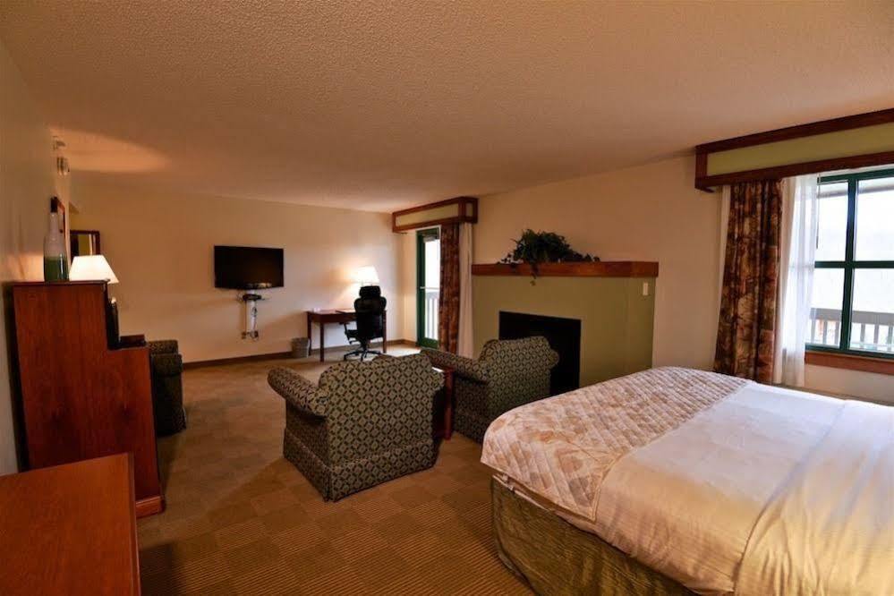 Chief Logan Lodge Hotel & Conference 외부 사진
