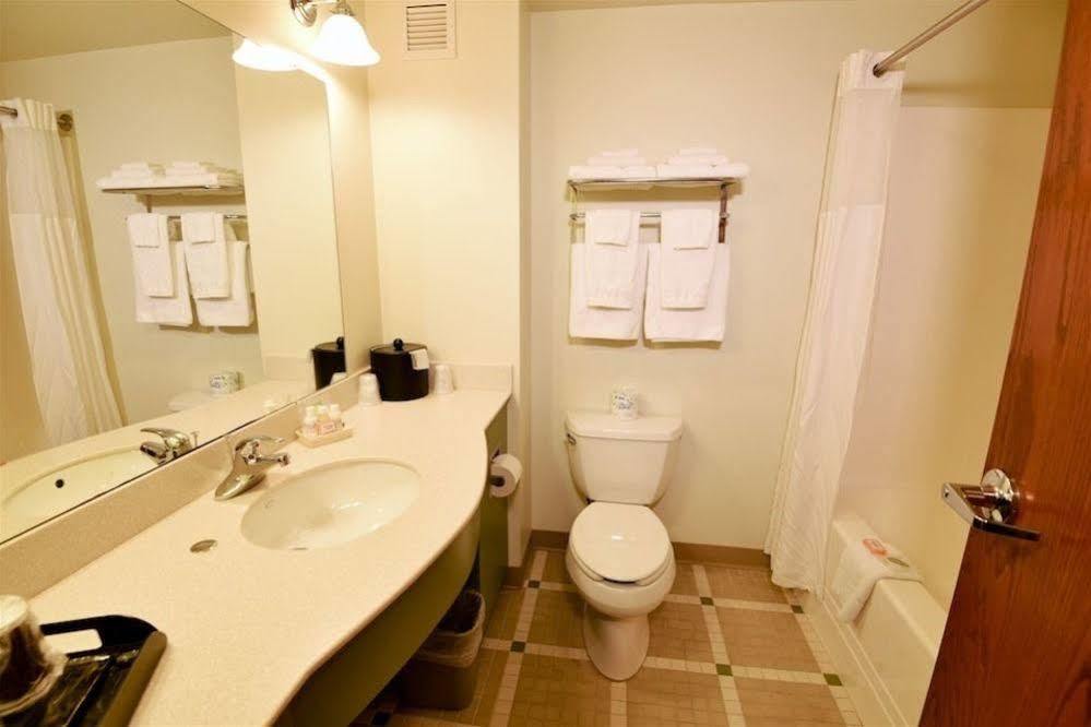 Chief Logan Lodge Hotel & Conference 외부 사진