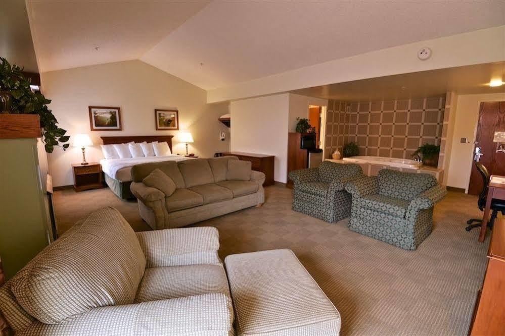 Chief Logan Lodge Hotel & Conference 외부 사진